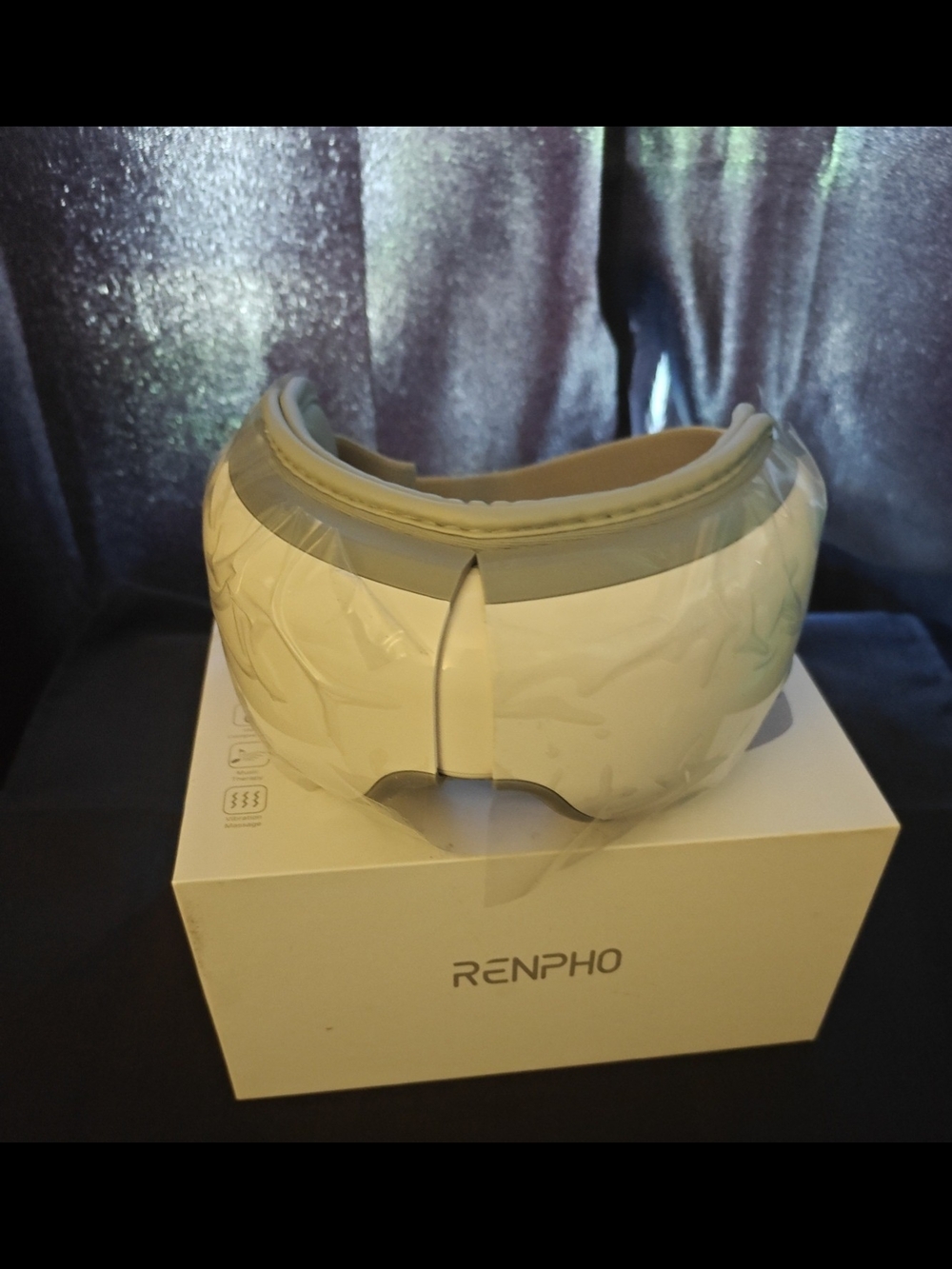 Renpho White Eye & Face Massager Mask - White